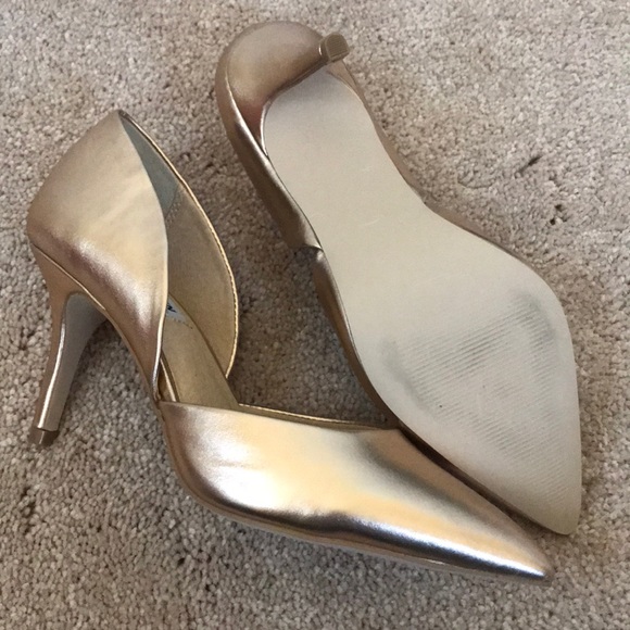 Steve Madden Rose Gold 3inch Heels - Picture 2 of 5